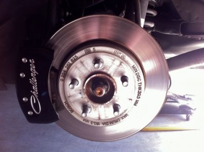 CHALLENGERWHEELSTUD.jpg