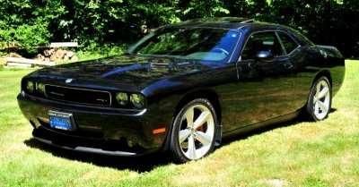 2010-SRT8.jpg