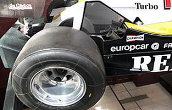 Slicks & Drag Radials