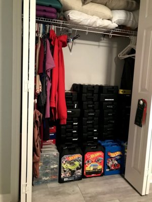 hot wheel boxes.jpg