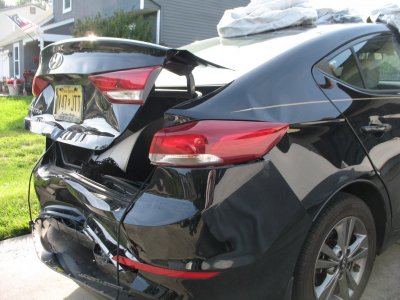 Elantra 002.JPG