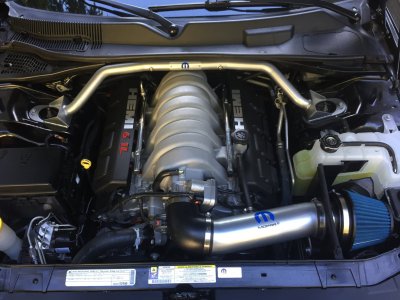 2010-SRT-HEMI.JPG