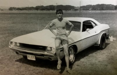 70-SE-PlubCrazy-now-primer-1980.jpg