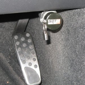 Racing pedals & Ravelco security