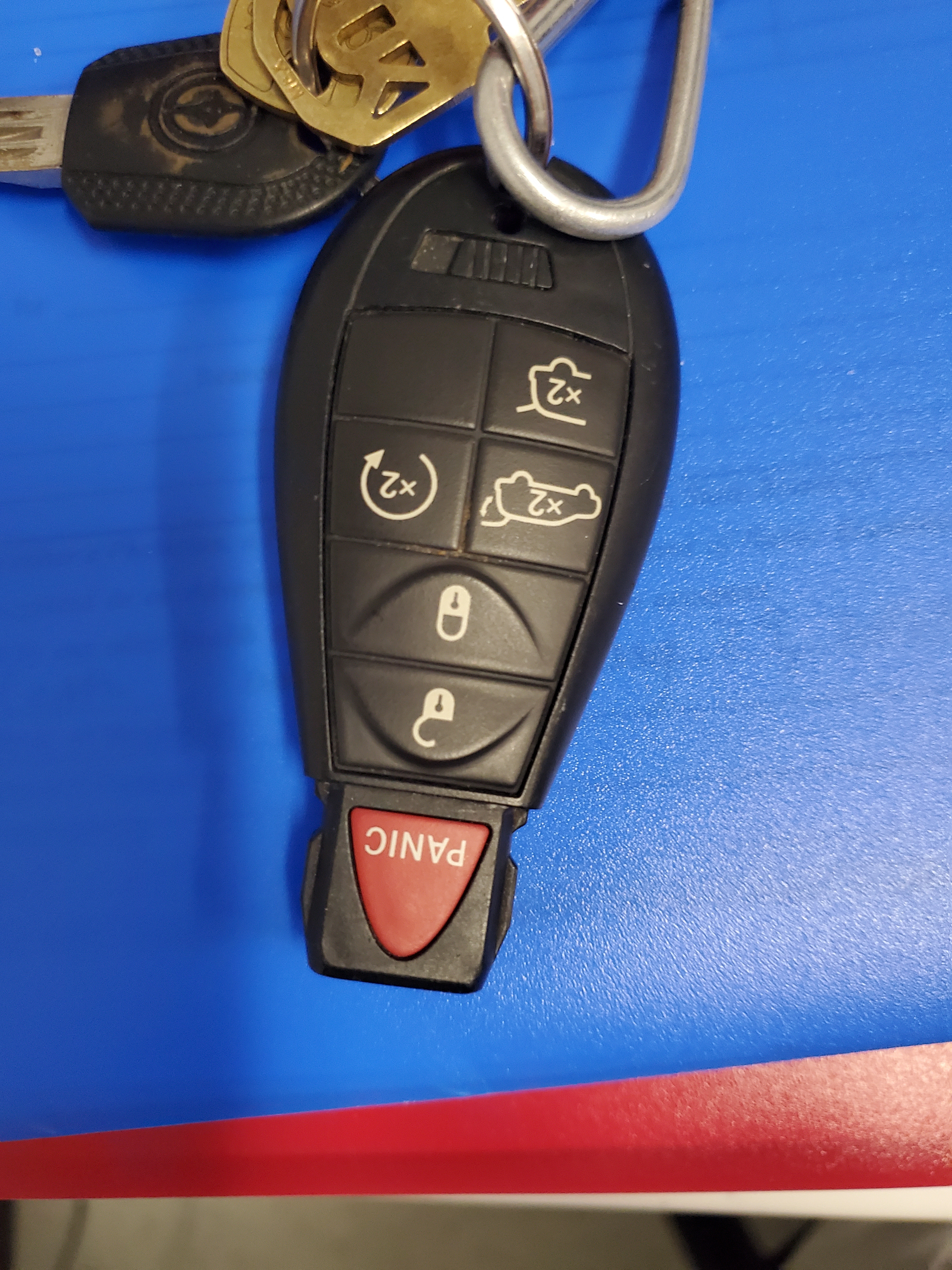 challenger-key-fob.jpg